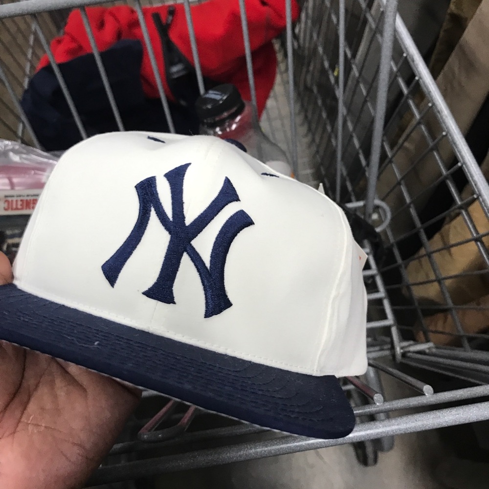 New York Yankees vintage 7 logo hat